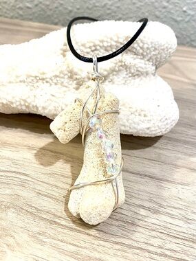 68. Handcrafted Silver Wire Antigua coral Necklace in Clear Iridescent Beads